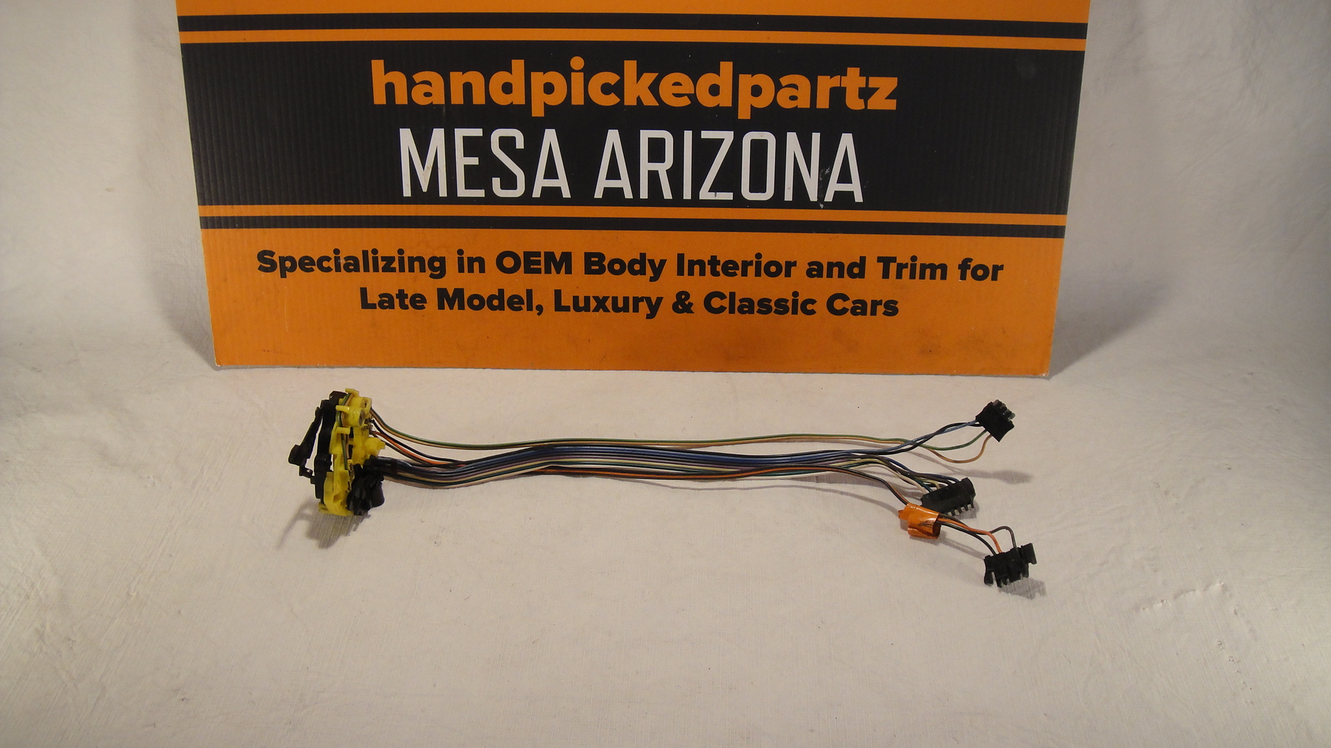 1993-1996 CADILLAC FLEETWOOD BROUGHAM OEM RWD TURN SIGNAL CA